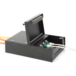 Consolidation Point Box, 4 ports Keystone modules with smart cable manager