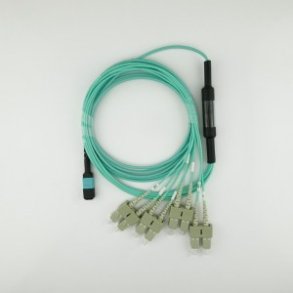 PeakOptical MPO/PC(F)-4xSC/PC, Duplex, OM4, 1M, 3mm 8-core, Fiber Diameter: 50/125µm Fan out: 0,5M, Type B: Key Up/Key Up